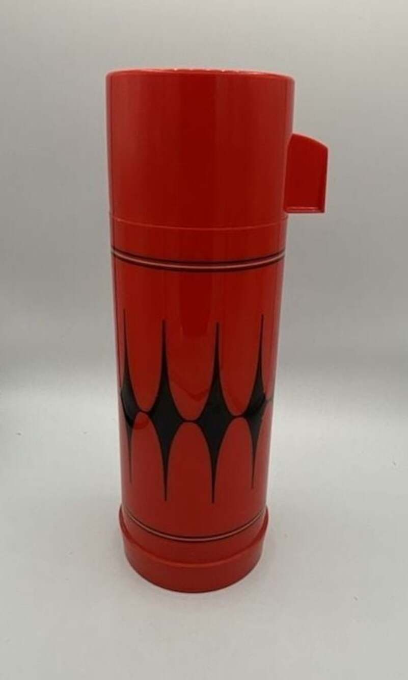 Vintage Aladdin's Vanguard Quart Thermos Bottle, Red with Black Diamond Pattern